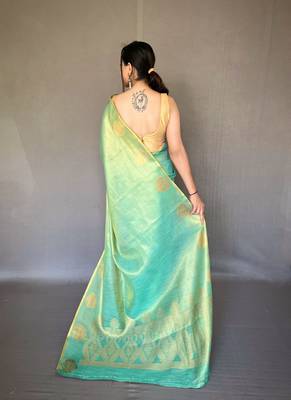 Green Kanjivaram Style of tissue silk zari weaving border Pallu saree with Blouse 4