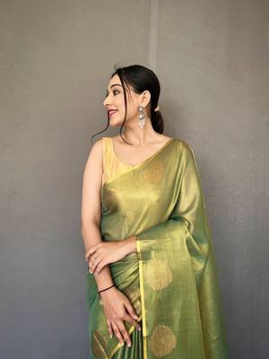Green Kanjivaram Style of tissue silk zari weaving border Pallu saree with Blouse 3