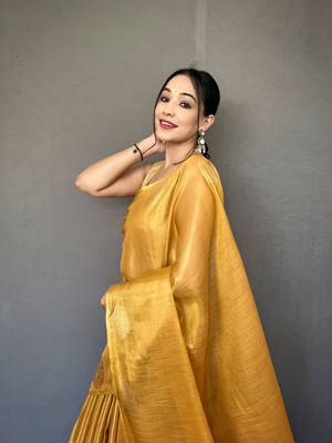 Gold Kanjivaram Style of tissue silk zari weaving border Pallu saree with Blouse 4