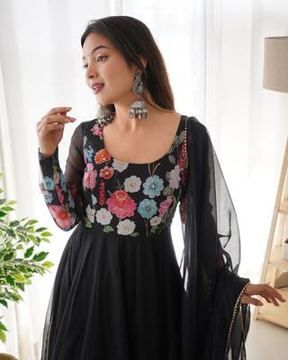 Black soft organza silk with floral print fully flared anarkali pant with dupatta set 3