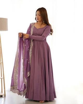Mauve romansilk chanderi fabric fully flared anarkali pant with dupatta set 1