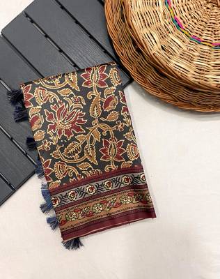 Black Kalamkari style cotton bland print work saree with Blouse 5