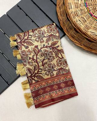 Cream Kalamkari style cotton bland print work saree with Blouse 5