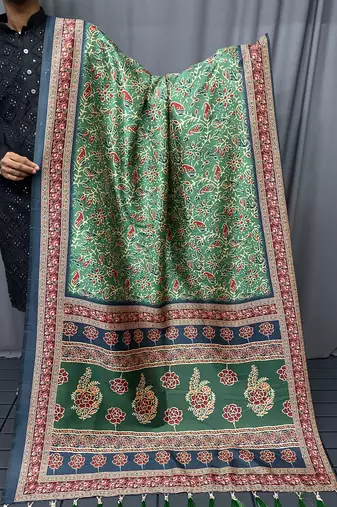 Green Kalamkari style cotton bland print work saree with Blouse