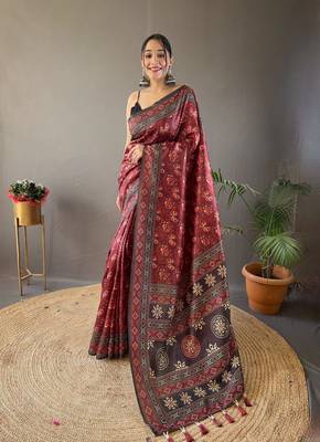 Red Kalamkari style cotton bland print work saree with Blouse 1