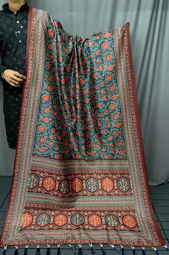 Blue Kalamkari style cotton bland print work saree with Blouse