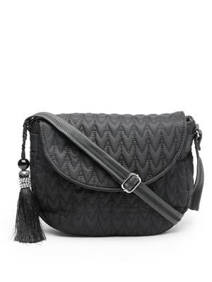 uno black chevron quilted polyester sling bag 4