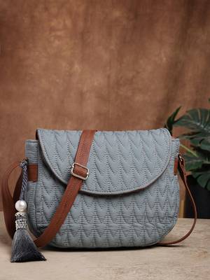 uno teal & tan chevron quilted polyester sling bag 1