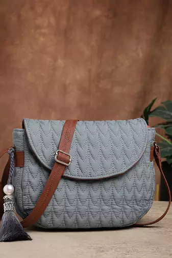 uno teal & tan chevron quilted polyester sling bag