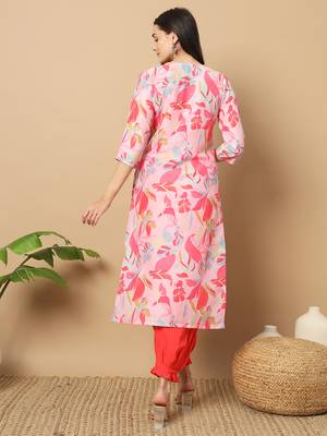 WOMEN'S EXCLUSIVE MUSLIN WITH DIGITAL MULTICOLOR PRINTED WITH FULL STITCHED KURTI SET 3