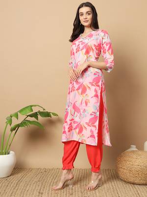WOMEN'S EXCLUSIVE MUSLIN WITH DIGITAL MULTICOLOR PRINTED WITH FULL STITCHED KURTI SET 4