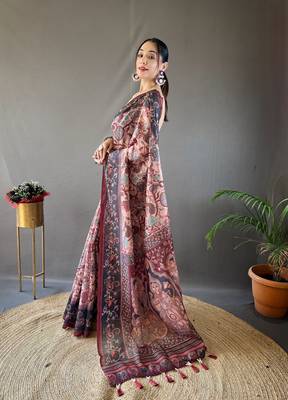 Peach Digital Printed Cotton Blend Saree & Rich Pallu Saree With Blouse 2