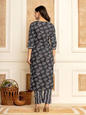 black floral print cotton straight kurta and trousers with dupatta set 3