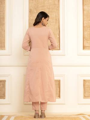 Yufta peach cotton embroidered kurta set with dupatta set 3