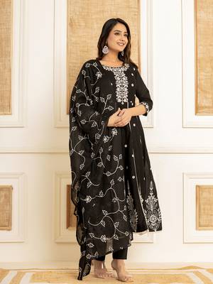  black cotton embroidered kurta set with dupatta set 2