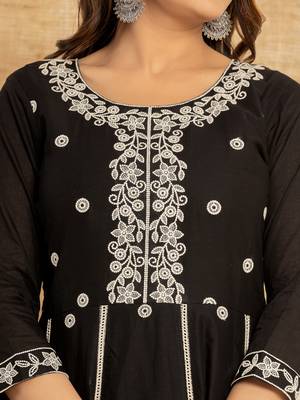  black cotton embroidered kurta set with dupatta set 4