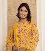  yellow printed pakistani style kurta and trousers with dupatta set