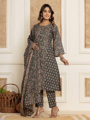 Yufta dark green sequins work cotton a-line kurta and trousers with dupatta set 2