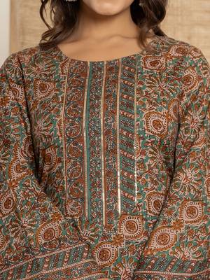  brown ethnic motifs,sequins work cotton straight kurta and trousers with dupatta set 4