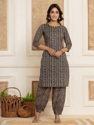  cotton teal green workwear kurta set with comfortable harem pants 5