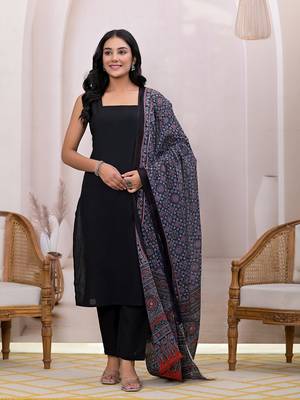  black pure cotton straight suit set 1