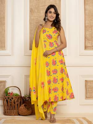  yellow floral print cotton a-line style kurta and trousers with dupatta set 5