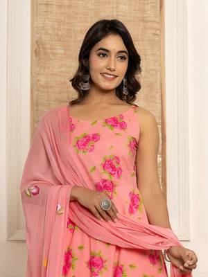  peach floral print cotton a-line style kurta and trousers with dupatta set 5
