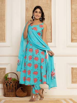  blue floral print cotton a-line style kurta and trousers with dupatta set 5