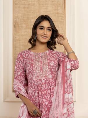  mauve floral print anarkali style kurta and trousers with dupatta set 1