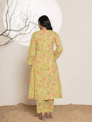  green cotton a-line kurta set 3