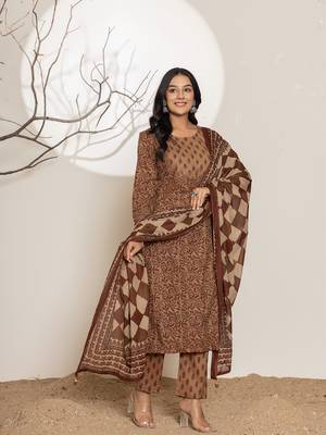  brown leaf print cotton straight suit set 5