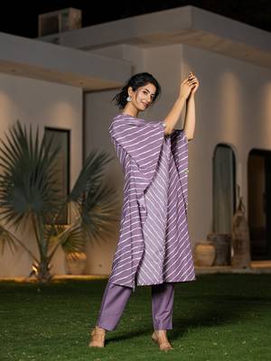 purple leheriya embroidered kaftan kurta set 2
