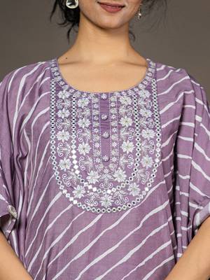 purple leheriya embroidered kaftan kurta set 4