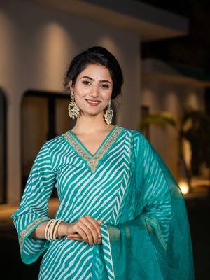  teal green leheriya print cotton straight suit set 5