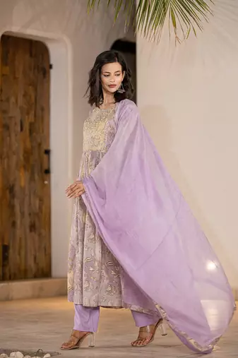  purple floral print malmal fit and flare suit set