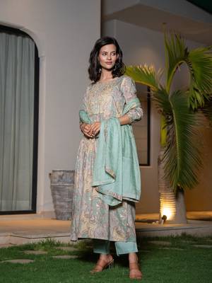  sea green floral print malmal fit and flare suit set 2