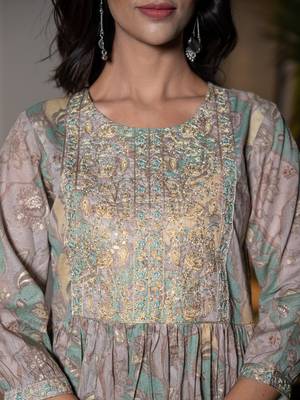 sea green floral print malmal fit and flare suit set 4
