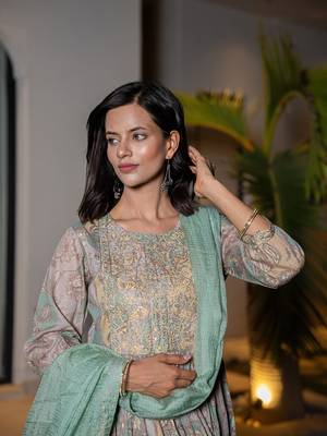  sea green floral print malmal fit and flare suit set 5