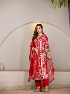 Yufta cotton leheriya red kurta dupatta pant set 2
