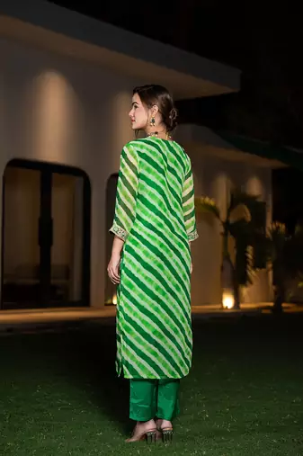  green leheriya print poly georgette straight suit set