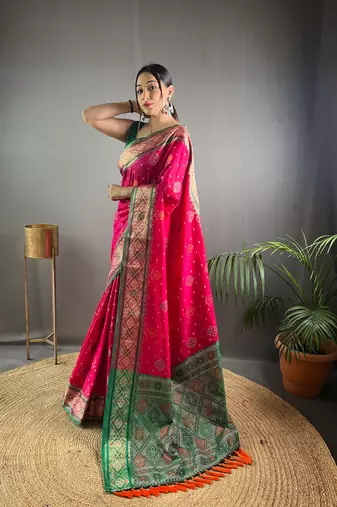 Women Pink Patola Silk Saree And Zari Weaving  Rich Pallu Saree With Blouse For Women