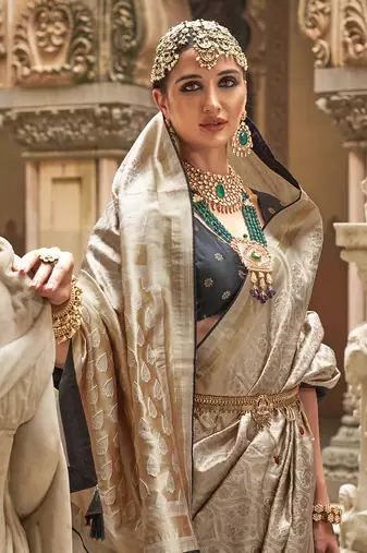Cream Banarasi silk blend Jacquard Saree