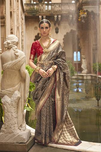 Banarasi silk blend Jacquard Black Contemporary Saree With Unstiched Blouse