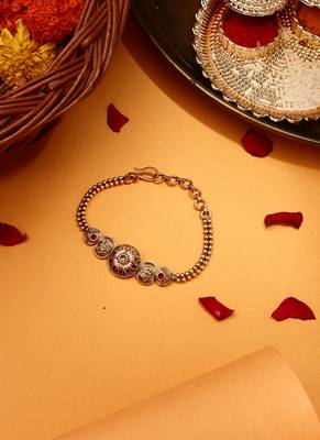 Gold plated rakhi bracelet 3