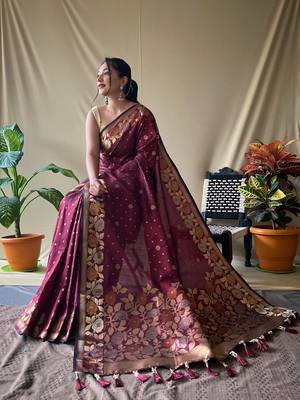 Women Maroon Soft Banarasi silk blend Saree Zari Weaving Rich Pallu Saree With Blouse For Women 3