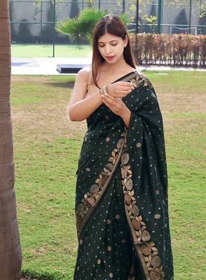 Women Dark Green Soft Banarasi silk blend Saree Zari Weaving Rich Pallu Saree With Blouse For Women 2