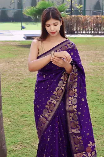 Women Dark Purple Soft Banarasi silk blend Saree Zari Weaving Rich Pallu Saree With Blouse For Women