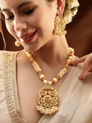 matte gold copper golden color temple theme peacock chain pendant with earrings 2