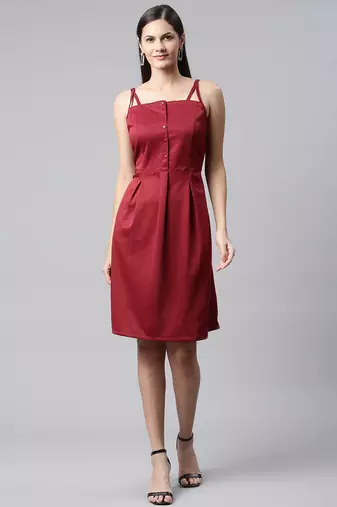 Women maroon collard neck casual dress