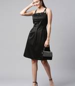 Women black collard neck casual dress